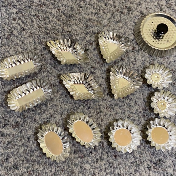 Vintage tart tins - Picture 3 of 3